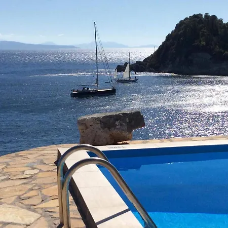 Amousso Villa